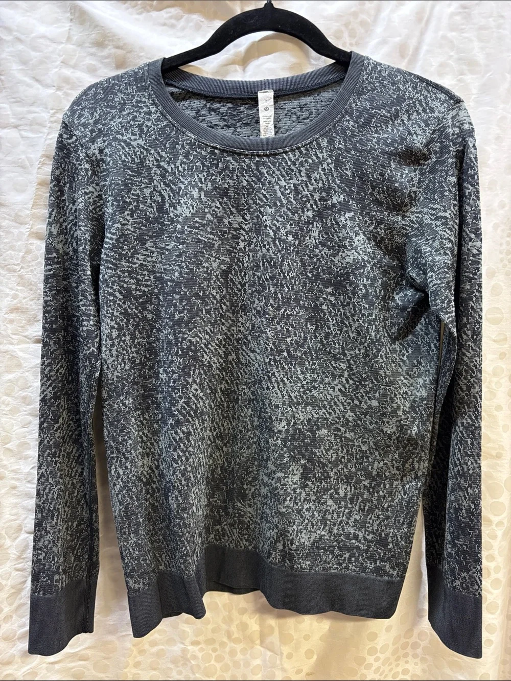 2090 Lululemon Swiftly Breathe long-sleeve pullover -grey/black marble -size 6